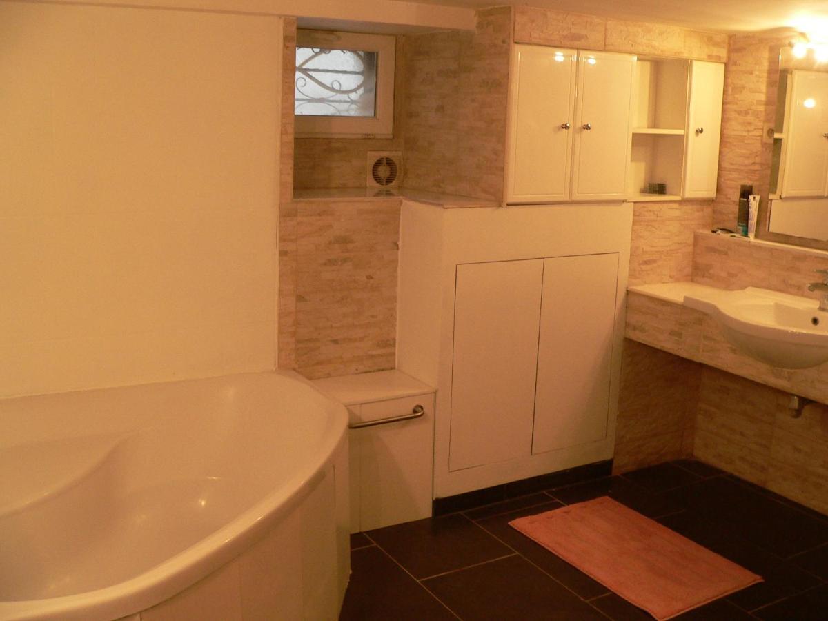 Liege 4420 Rue Jean Jaures 45 Grande Maison Joyeuse Avec Terrasse 30M2 Pour 8 Personnes Maximum Saint-Nicolas  Exteriér fotografie