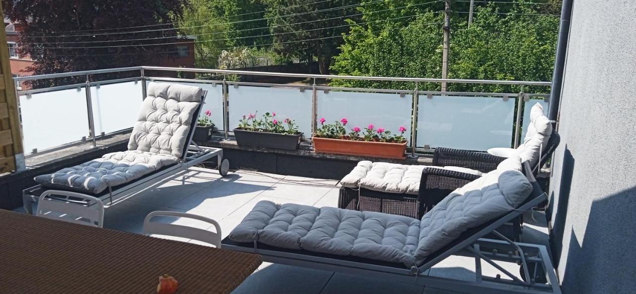Liege 4420 Rue Jean Jaures 45 Grande Maison Joyeuse Avec Terrasse 30M2 Pour 8 Personnes Maximum Saint-Nicolas  Exteriér fotografie